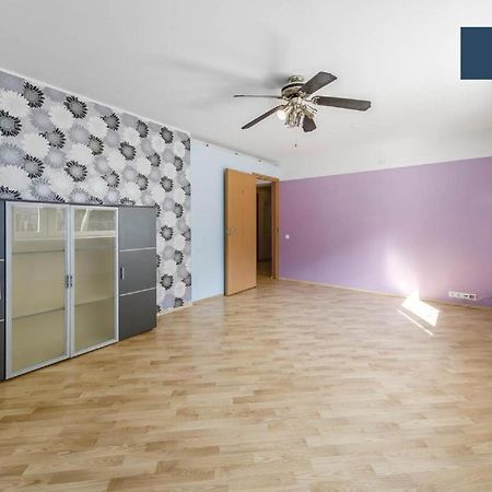 Sunny Apartment Near Bus Station Таллин Экстерьер фото